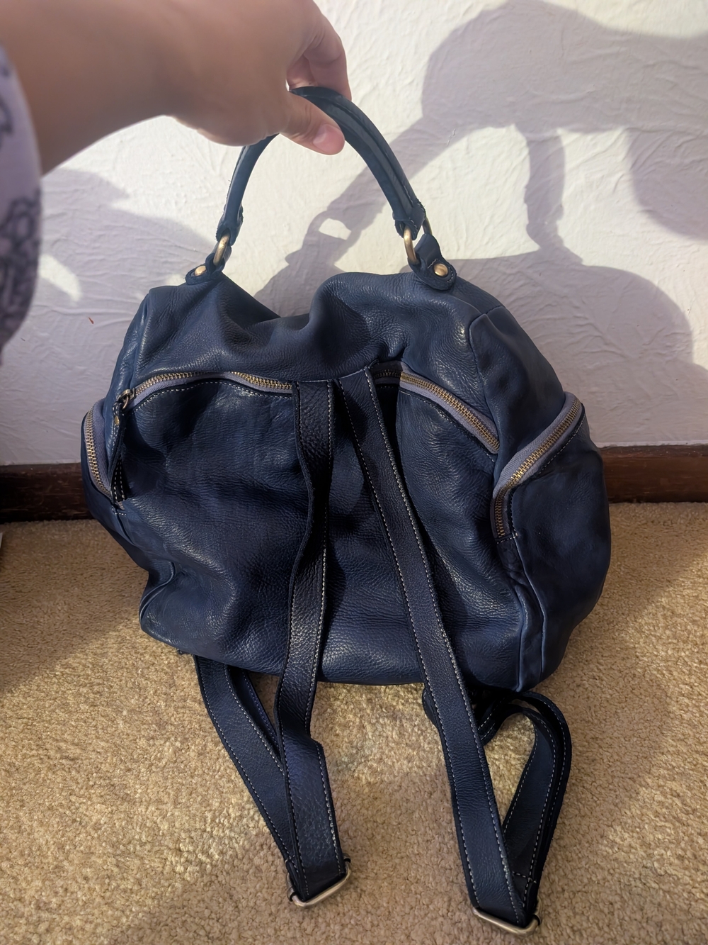 Bolsa Nova X Free People Sold Out Momma MiaClassic Navy Leather Backpack - Women - Picture 3 of 16